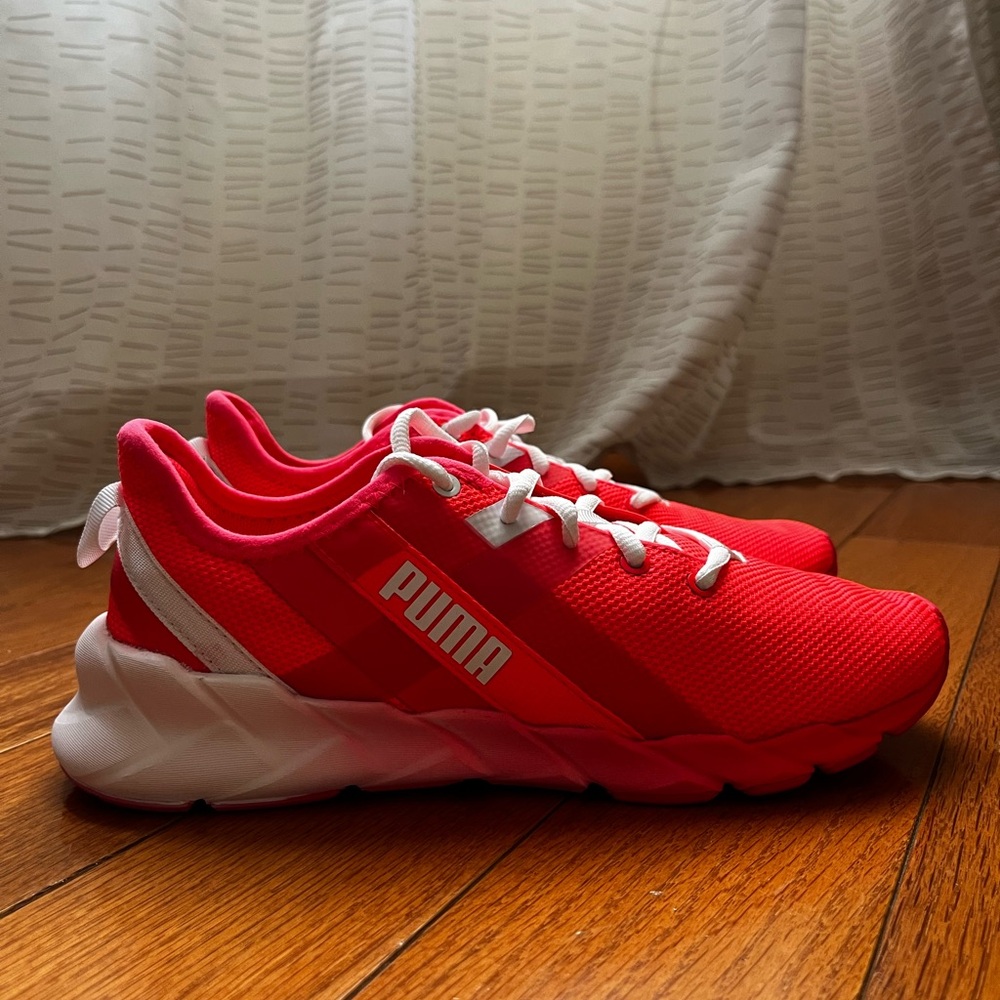 PUMA Weave XT Fade Pink